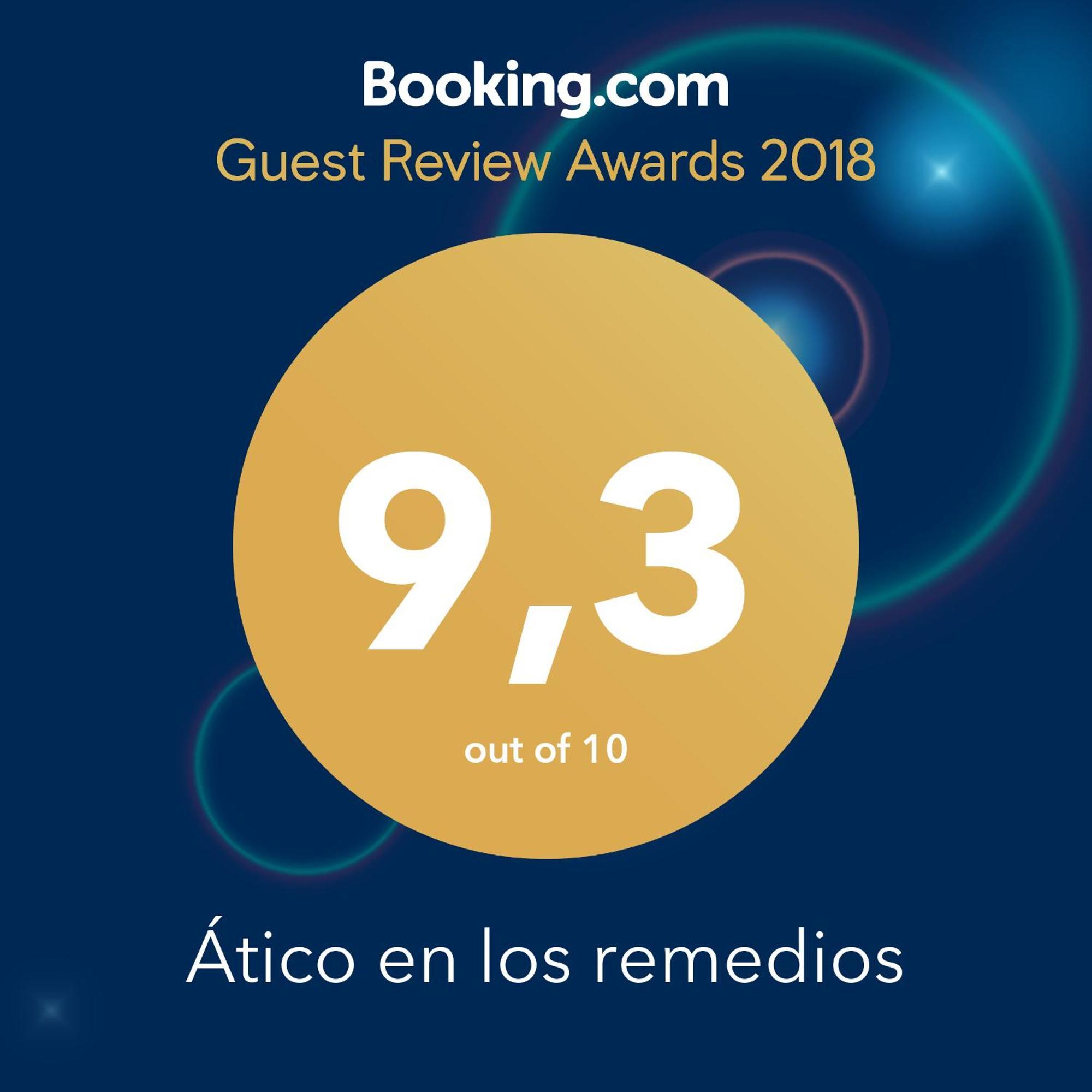 Atico En Los Remedios Sevilla Ruang foto